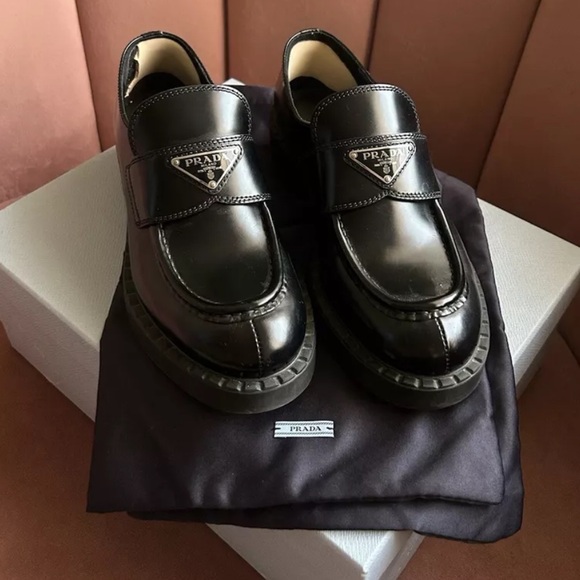 Prada women’s loafers - EU 37 - Picture 5 of 5